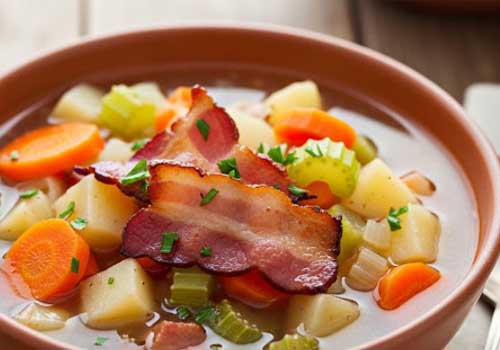 Soupe Paysanne aux Légumes et Lardons Fumés