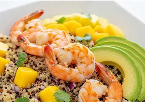 Salade de Quinoa aux Crevettes, Mangue et Avocat