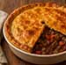 Tourte à la viande à l'anglaise (Meat Pie) sortant du four